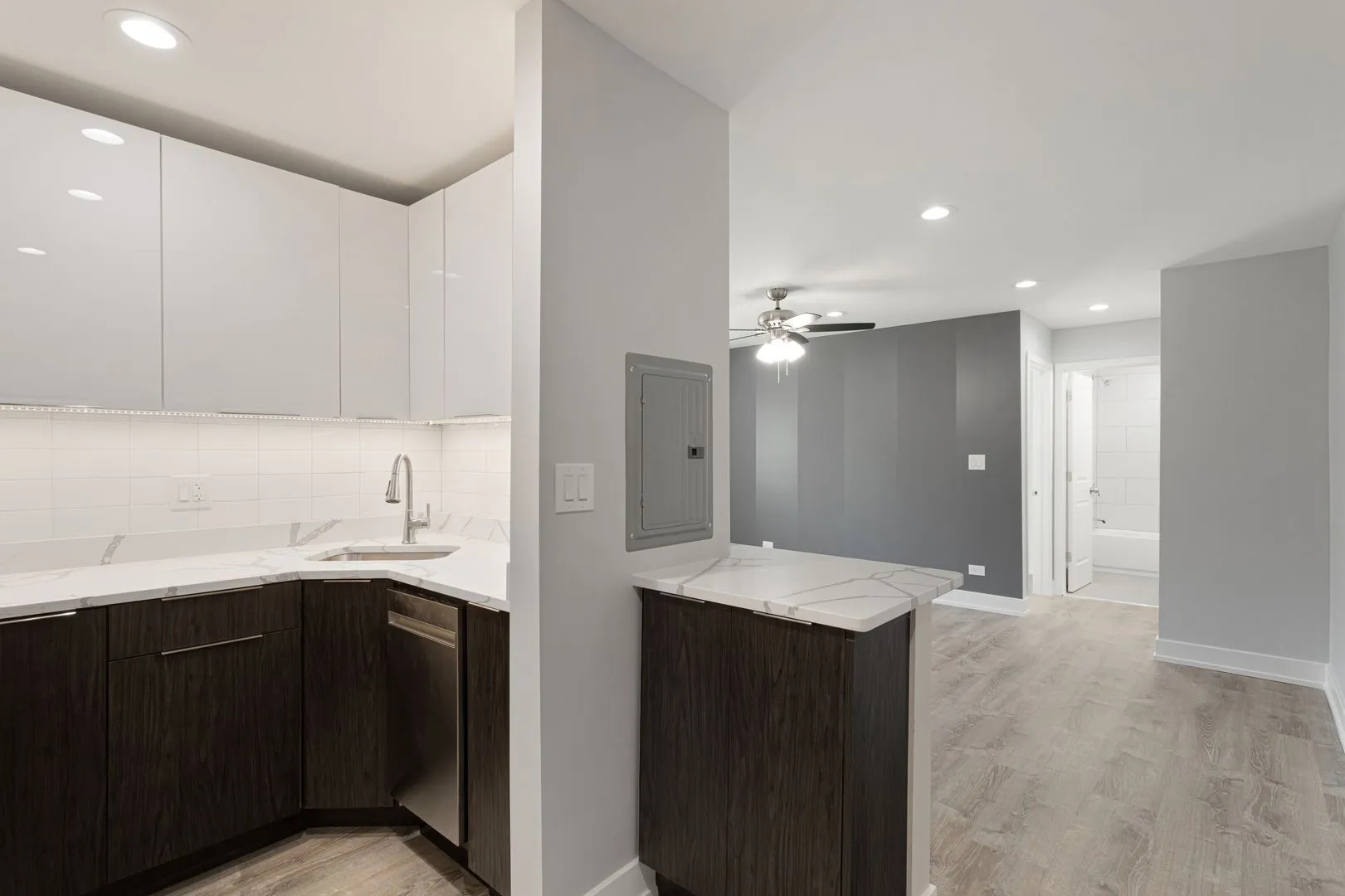 6201 N Kenmore Ave, ,  60660, USA 60660-unit#212-Chicago-IL