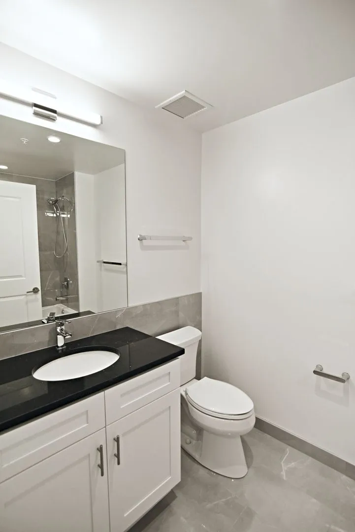 N Broadway, , , USA IL-unit#3833-405-Chicago-IL