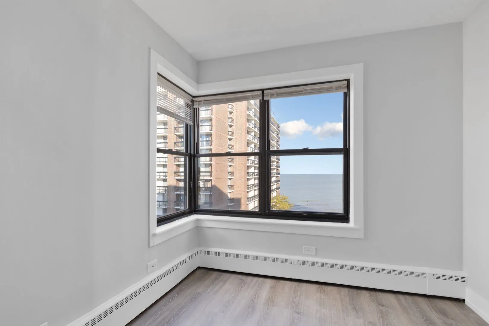 5858 N Sheridan Rd, ,  60660, USA 60660-unit#901-Chicago-IL