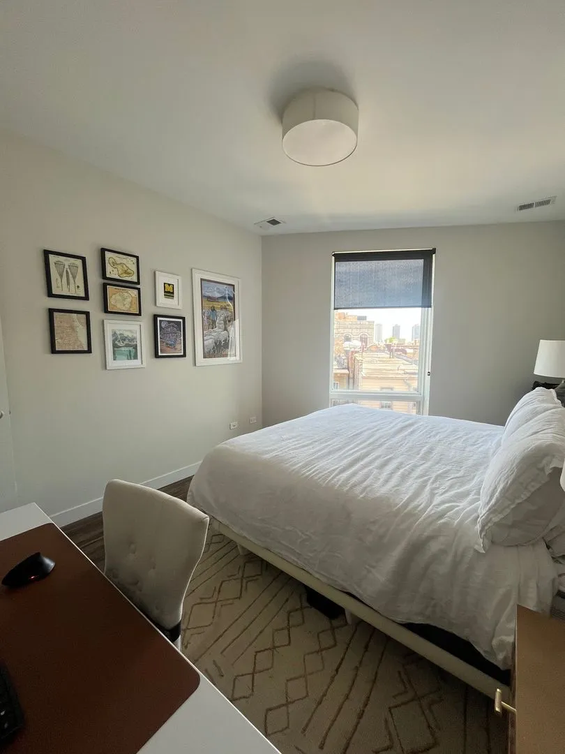 1045 W Cornelia Ave #501, ,  60657, USA 60657-Chicago-IL