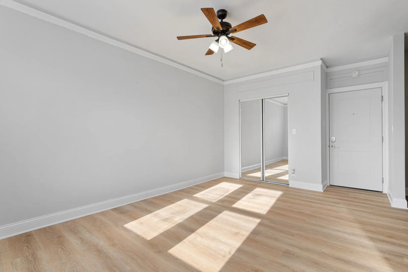 5860 N Kenmore Ave, ,  60660, USA 60660-unit#606-Chicago-IL