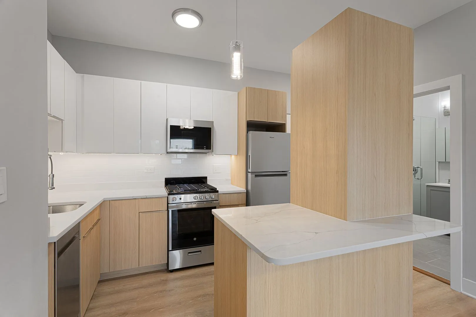 7600 N Sheridan Rd, , 60626, USA 60626-unit#305-Chicago-IL
