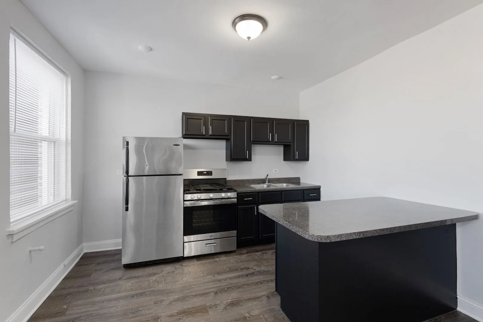 5860 N Kenmore Ave, ,  60660, USA 60660-unit#609-Chicago-IL