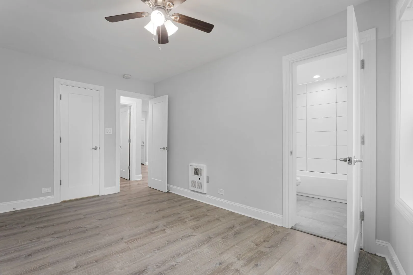 7630 N Eastlake Terrace, , 60626, USA 60626-unit#1E-Chicago-IL