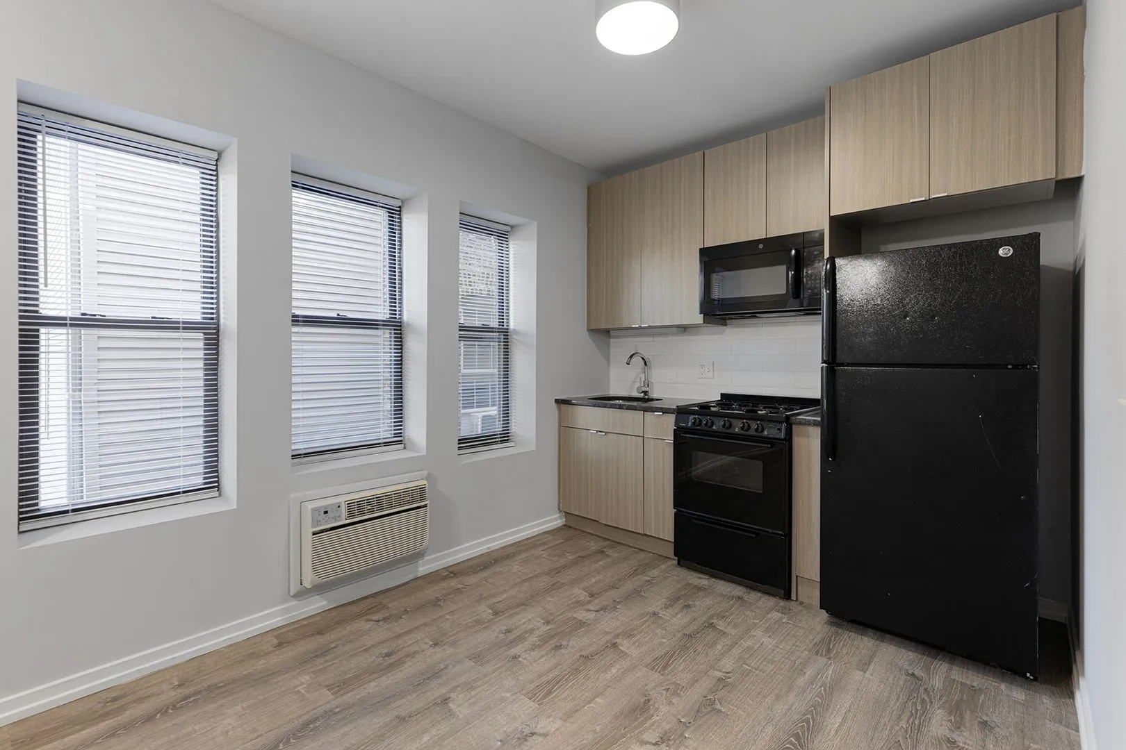 4875 N Magnolia Ave, , 60640, USA 60640-unit#320-Chicago-IL