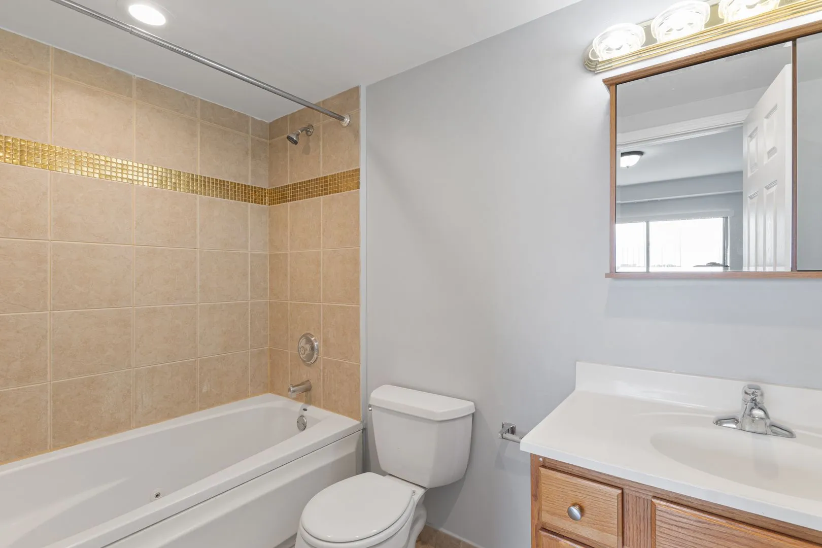 2451 W Howard St, , 60645, USA 60645-unit#510-Chicago-IL
