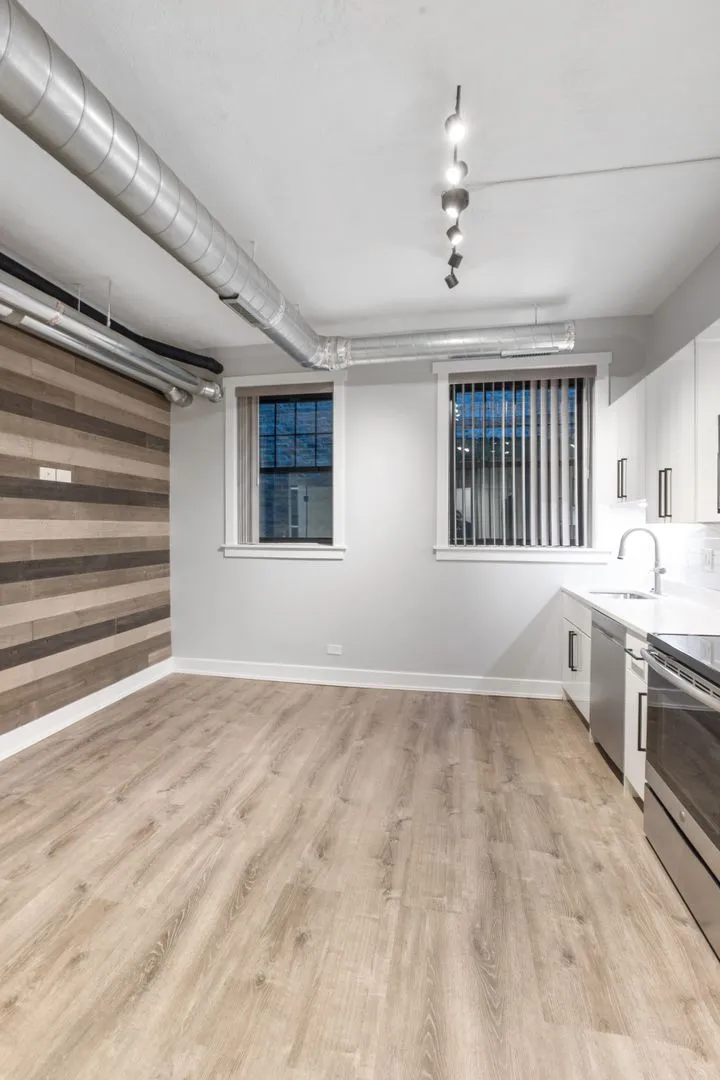 7645 N Sheridan Rd, ,  60626, USA 60626-unit#103-Chicago-IL