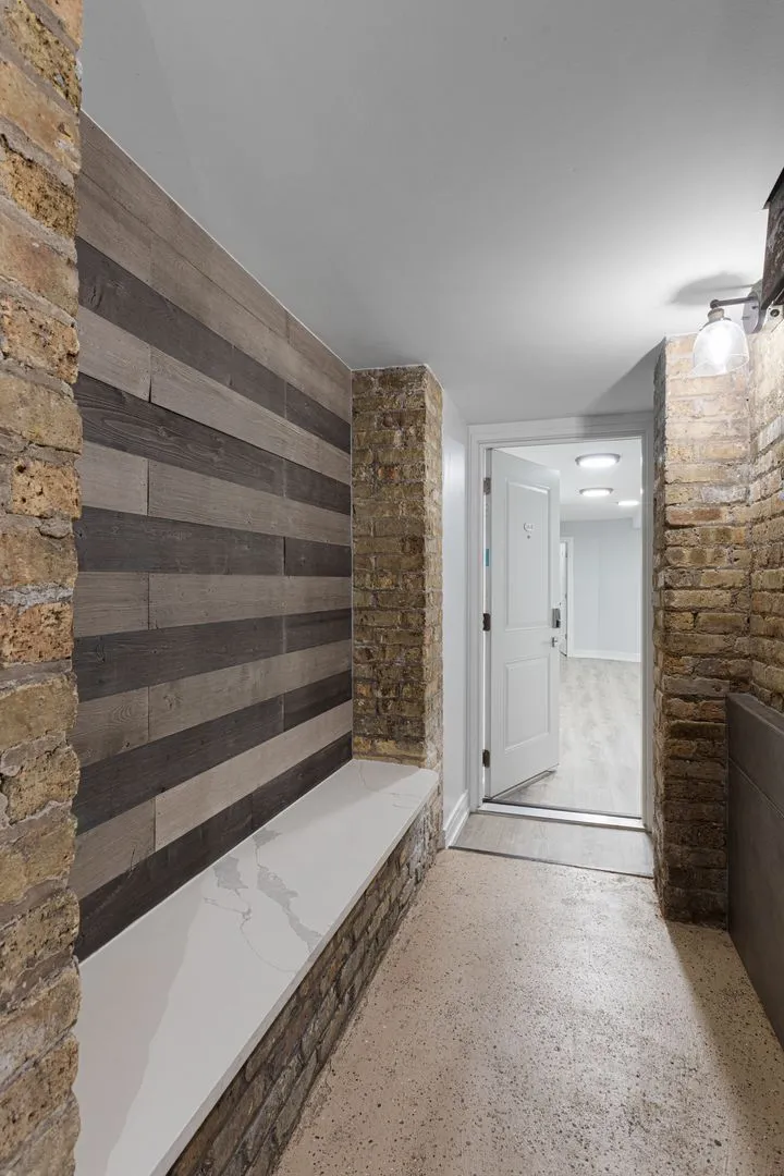 1062 W Glenlake Ave, ,  60660, USA 60660-unit#GW-Chicago-IL