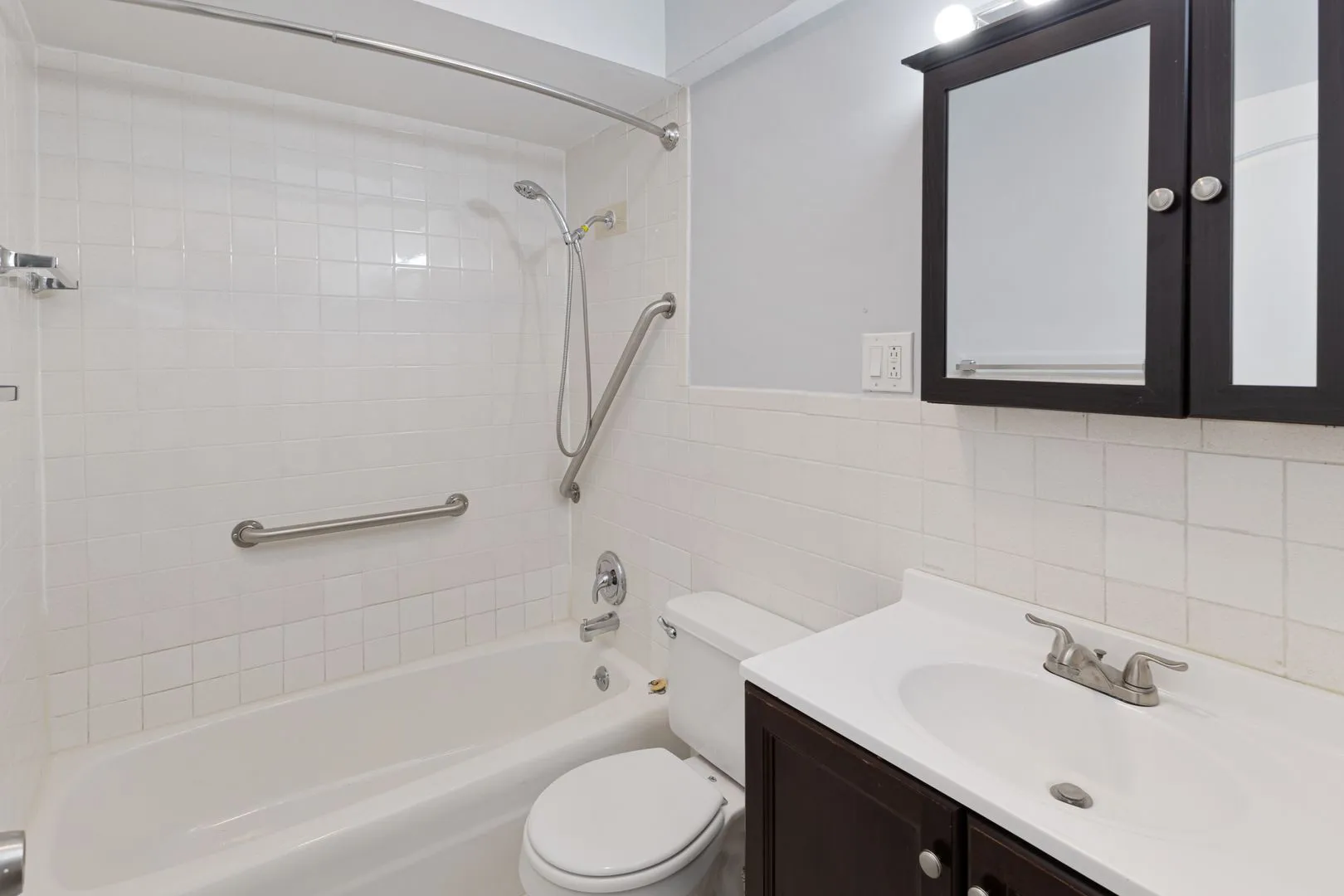 7545 N Winchester Ave, ,  60626, USA 60626-unit#201-Chicago-IL