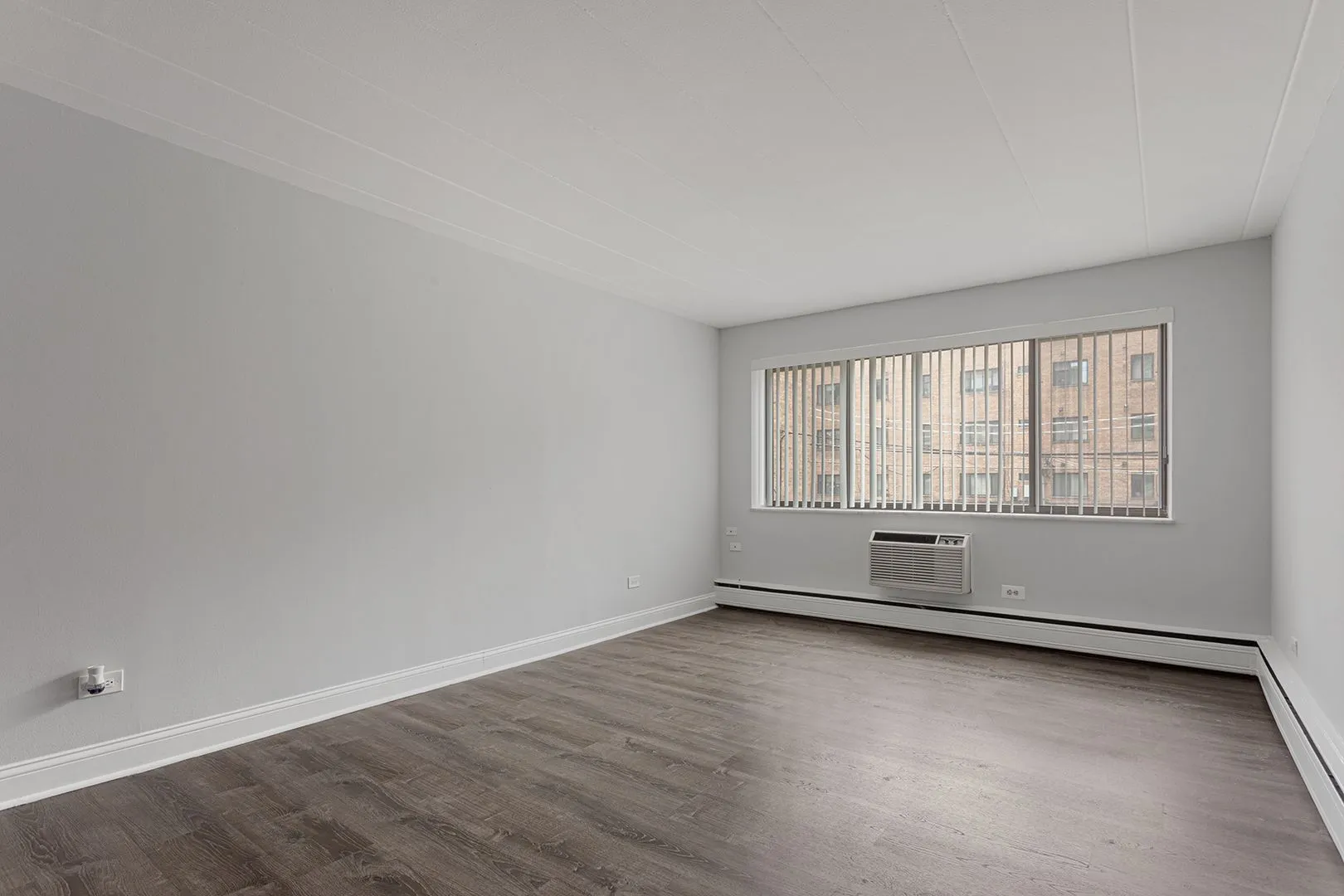 6012 N Kenmore Ave, , 60660, USA 60660-unit#2E-Chicago-IL