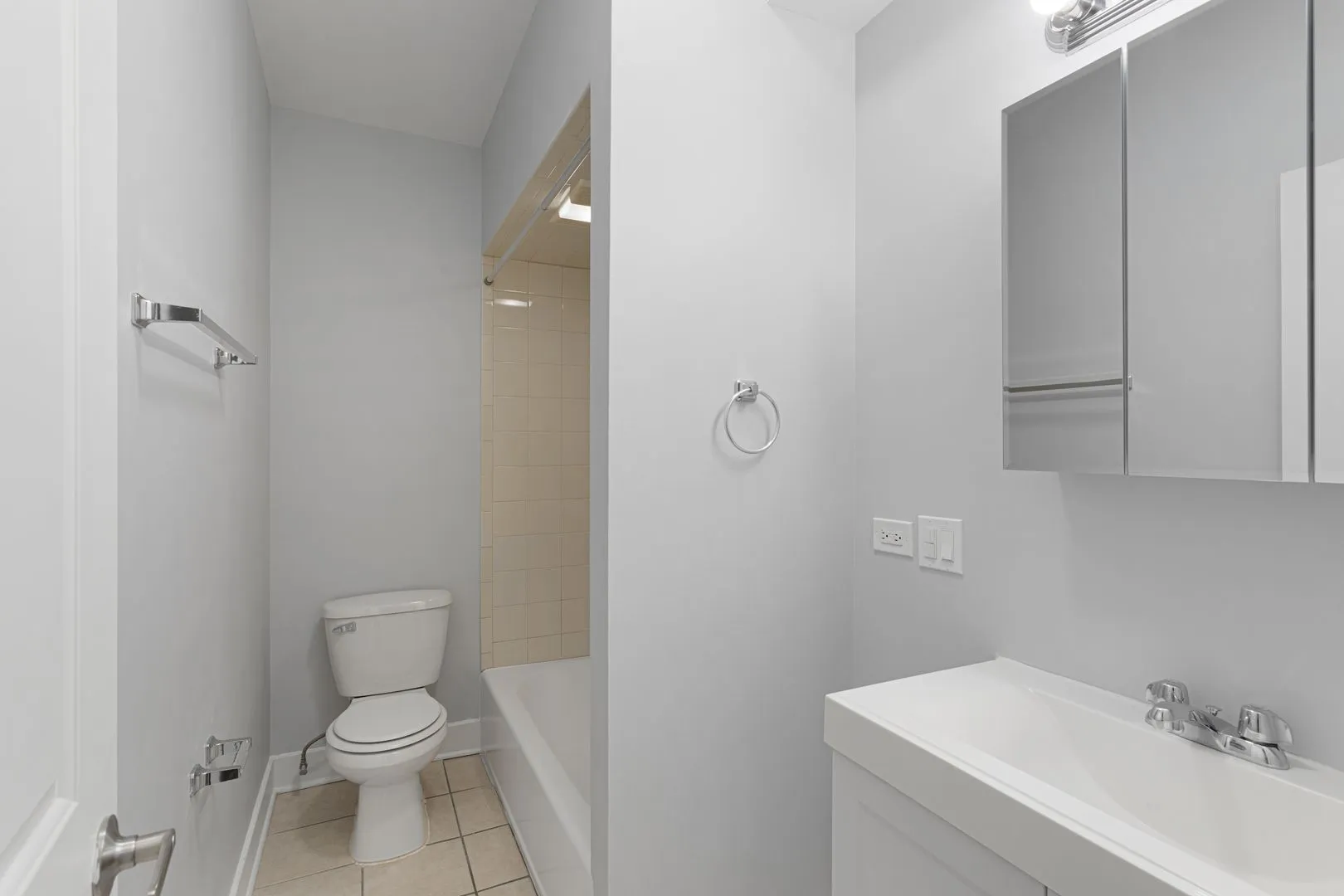 6007 N Kenmore Ave, ,  60660, USA 60660-unit#104-Chicago-IL