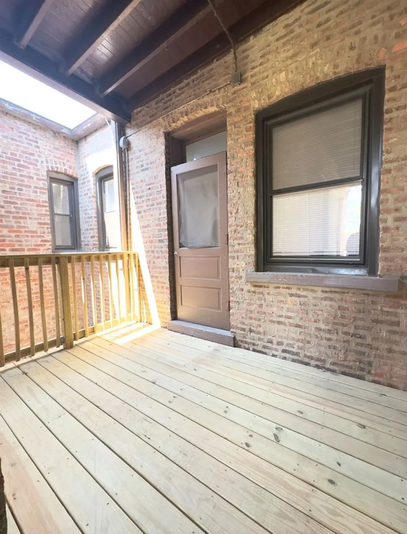 6259 N Lakewood Ave, ,  60660, USA 60660-unit#3RD FLOOR-Chicago-IL