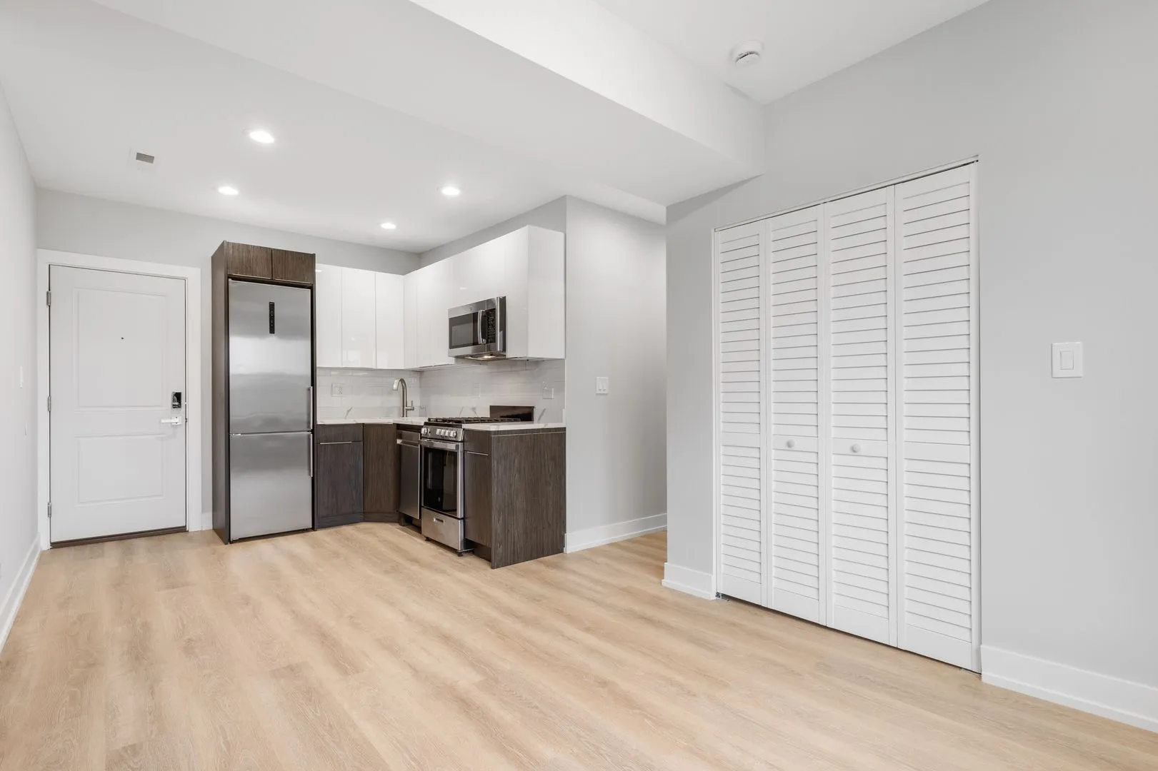 W Juneway Terrace, ,  60626, USA 60626-unit#3S-Chicago-IL