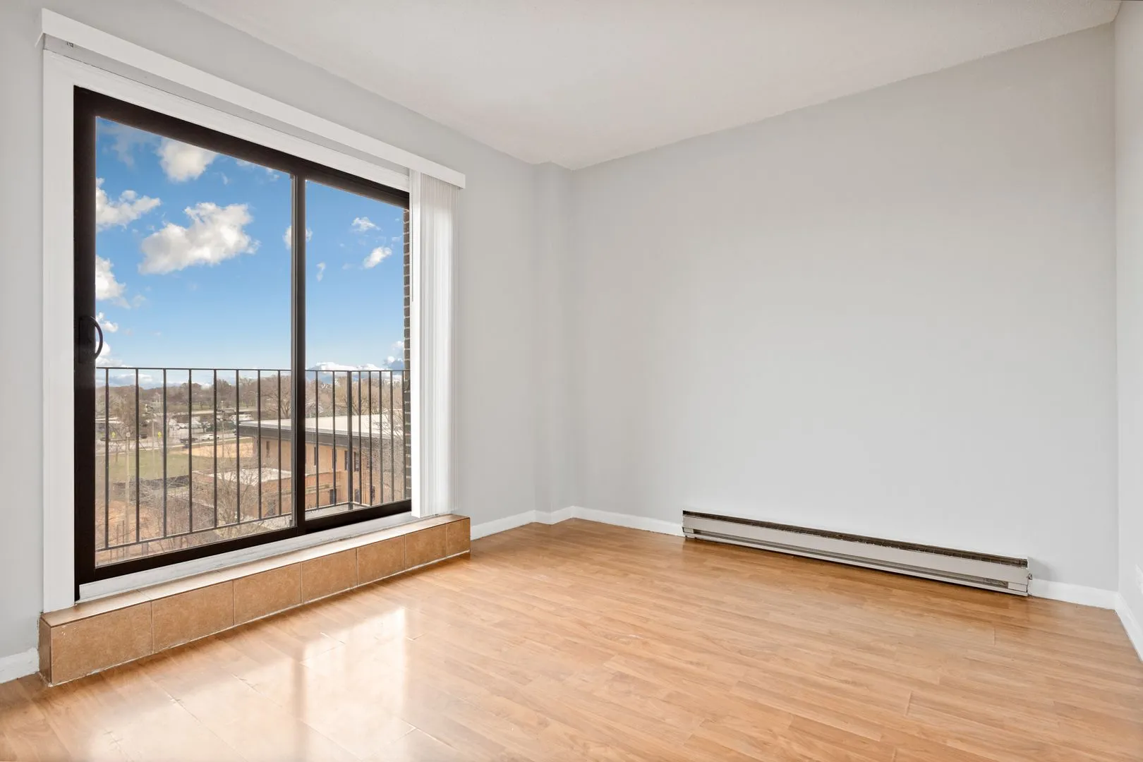 4520 N Clarendon Ave, ,  60613, USA 60640-unit#503-Chicago-IL