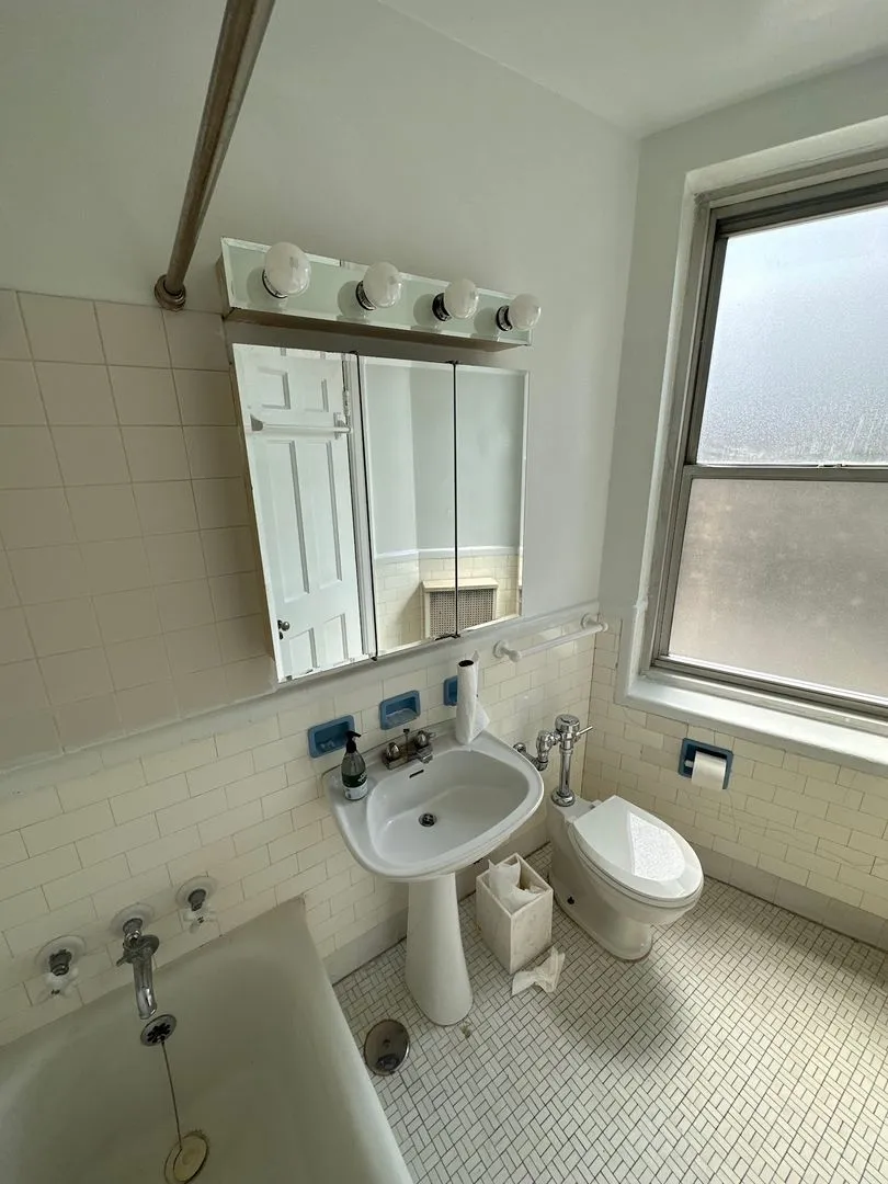 415 W Fullerton Pkwy, ,  60614, USA 60614-unit#206-Chicago-IL