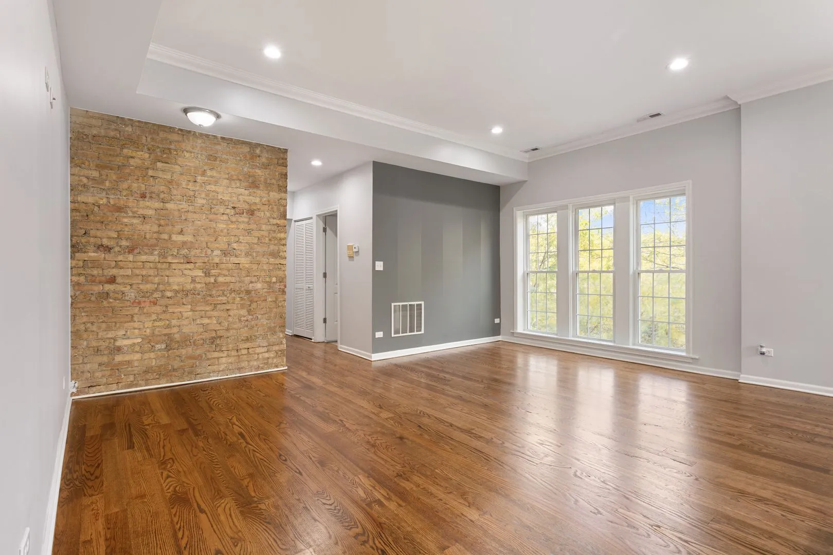7734 N Ashland Ave, ,  60626, USA 60626-unit#A2-Chicago-IL