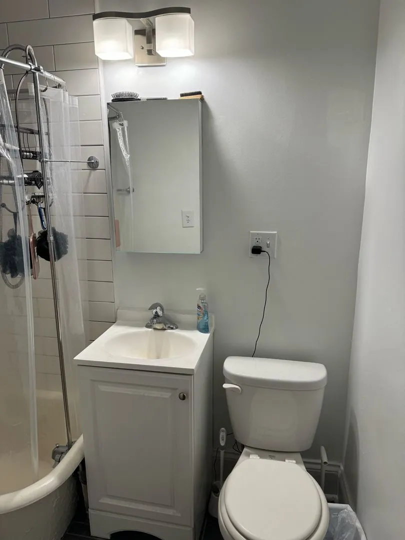 915 W George St, ,  60657, USA 60657-unit#917-1C-Chicago-IL