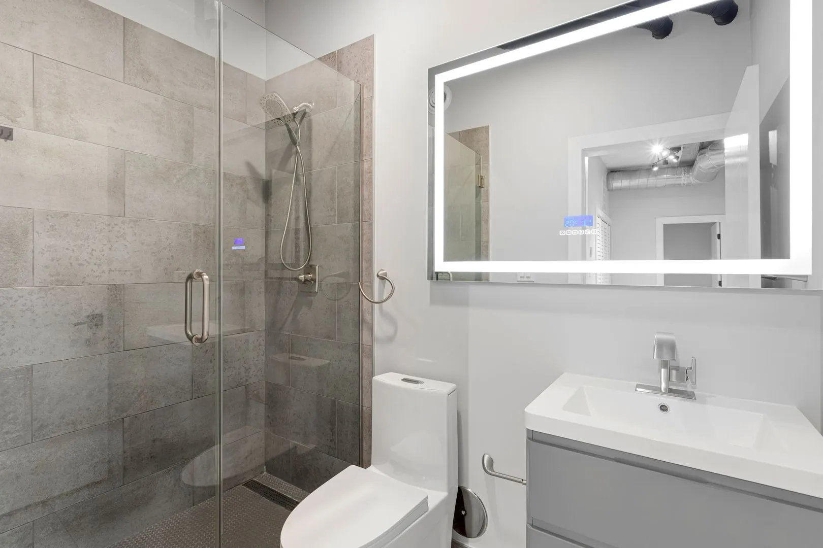 7645 N Sheridan Rd, ,  60626, USA 60626-unit#102-Chicago-IL