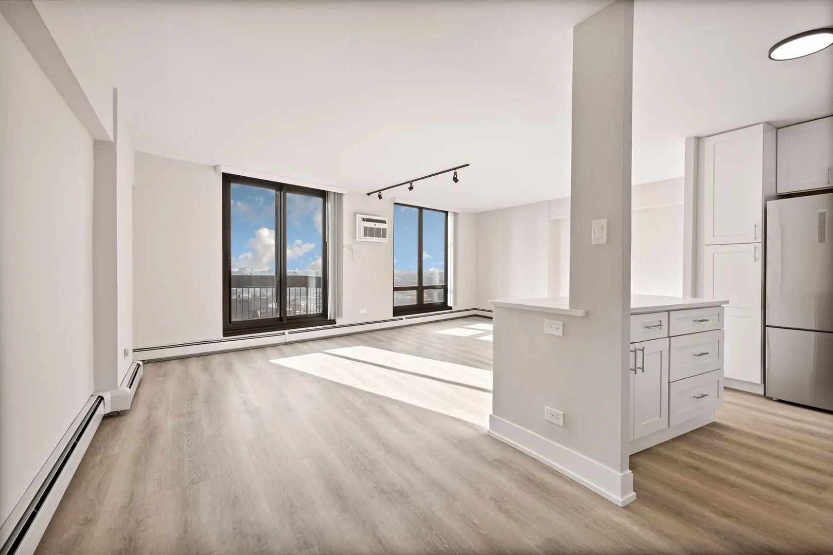 6166 N Sheridan Rd, , 60660, USA 60660-unit#8H-Chicago-IL