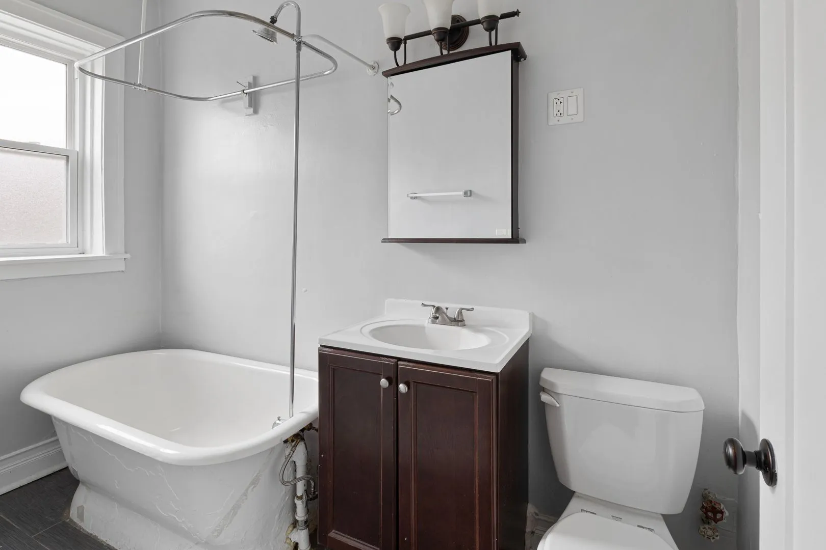6116 N Winthrop Ave, , 60660, USA 60660-unit#3W-Chicago-IL