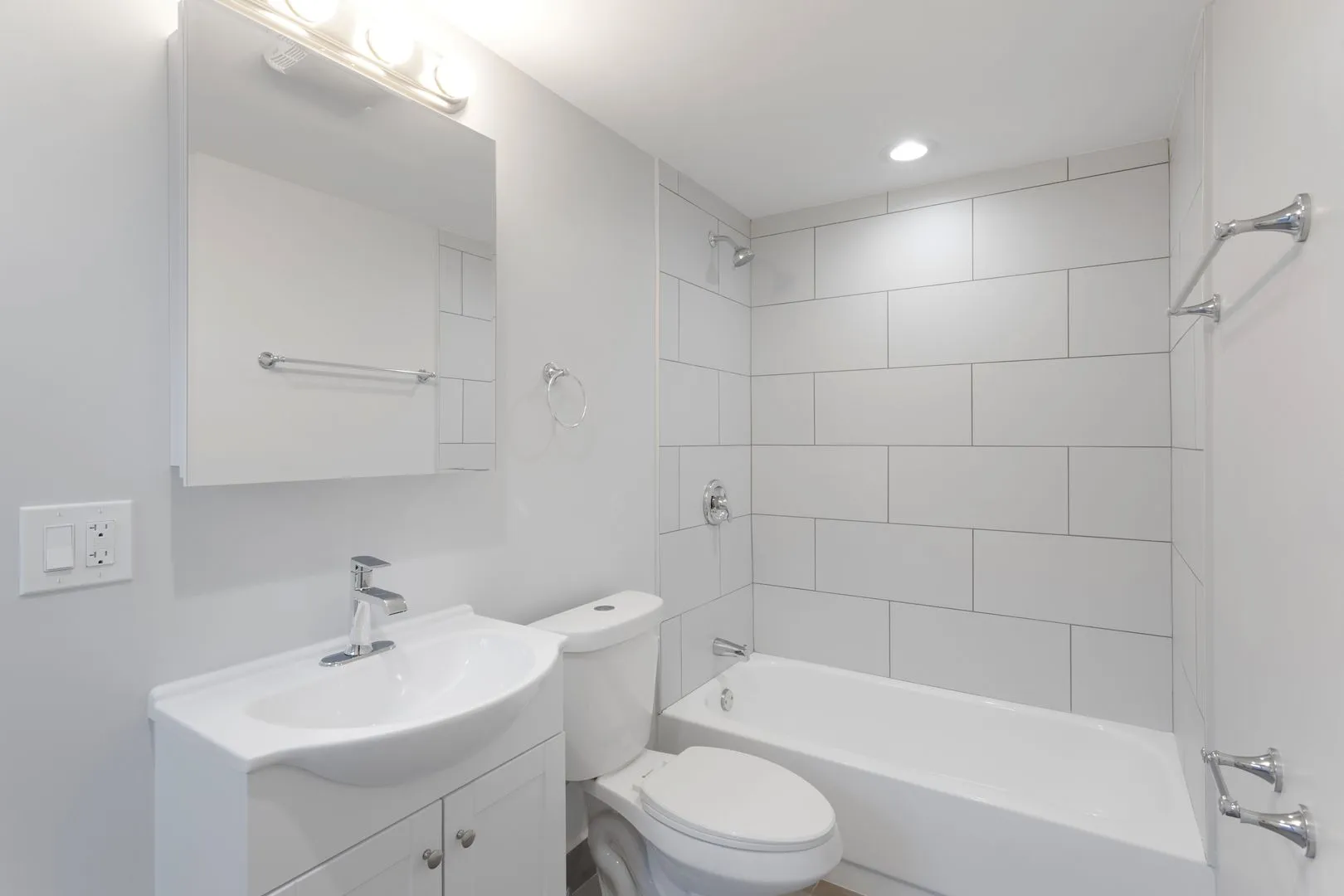 6026 N Winthrop Ave, ,  60660, USA 60660-unit#6B-Chicago-IL