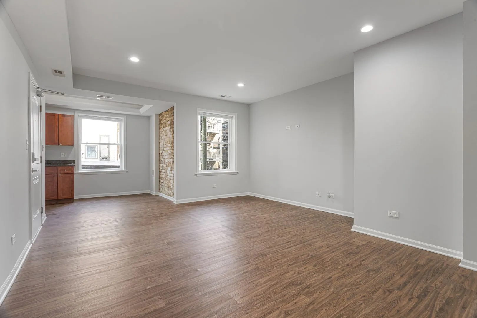 7726 N Ashland Ave, ,  60626, USA 60626-unit#E2-Chicago-IL