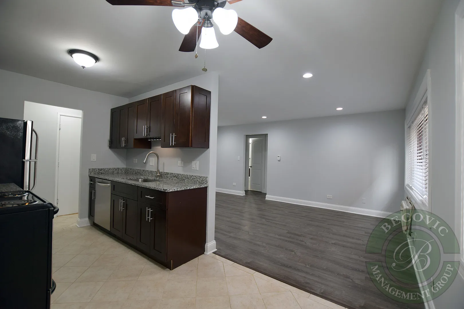 6826 N Ridge Blvd, ,  60645, USA 60645-unit#106-Chicago-IL