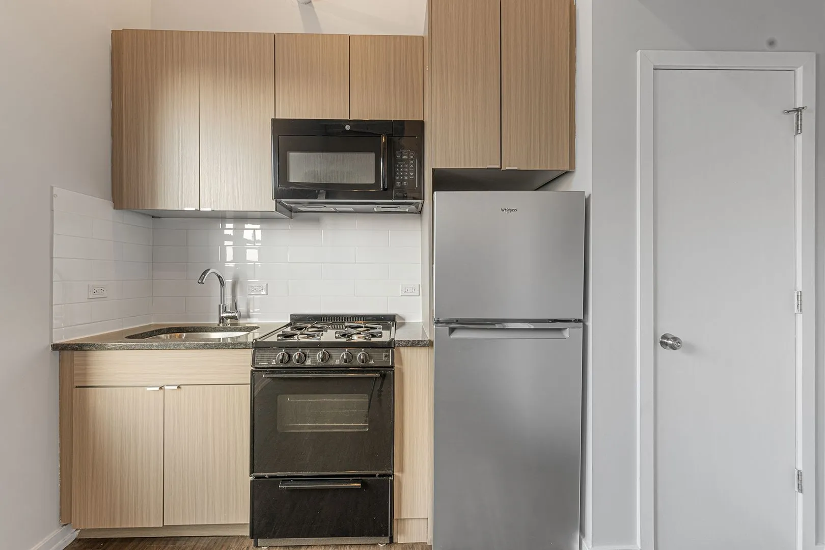 5718 N Winthrop Ave, ,  60660, USA 60660-unit#707-Chicago-IL