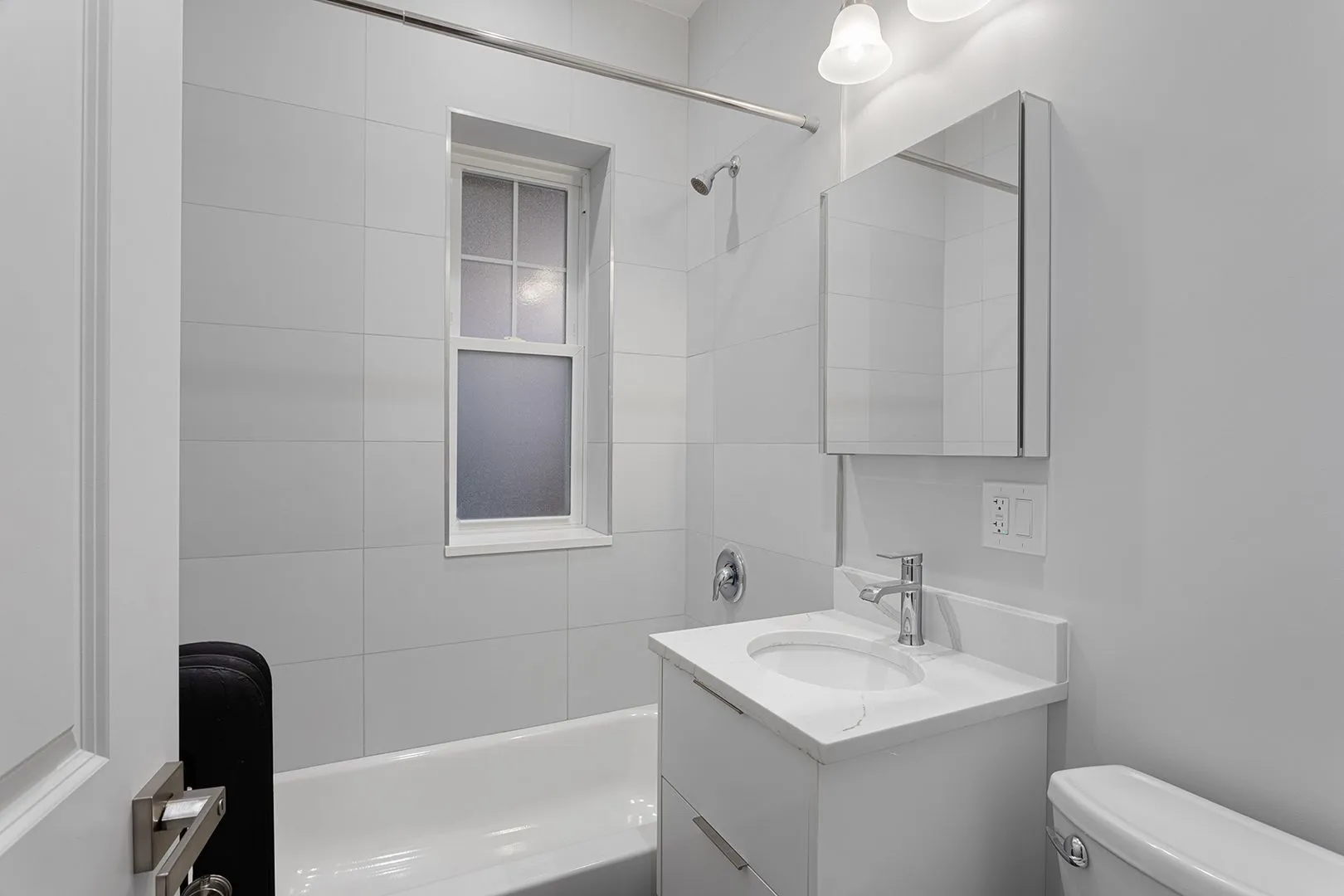 6946 N Wolcott Ave, , 60626, USA 60626-unit#2-Chicago-IL