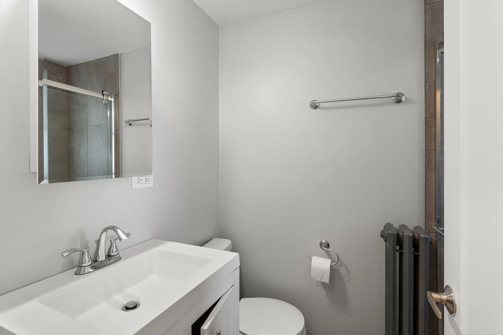 1521 W Sherwin Ave, ,  60626, USA 60626-unit#607-Chicago-IL