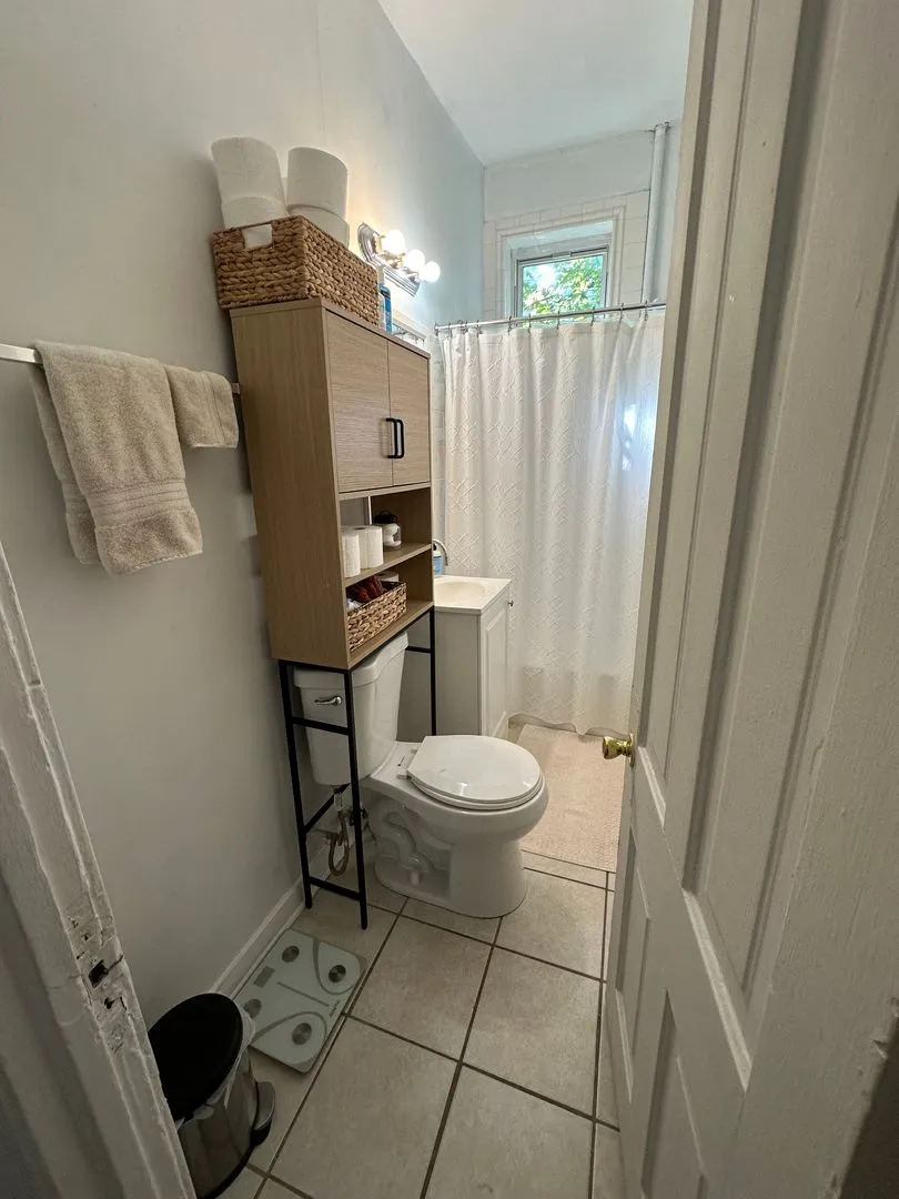3111 N Clifton Ave, ,  60657, USA 60657-unit#1F-Chicago-IL