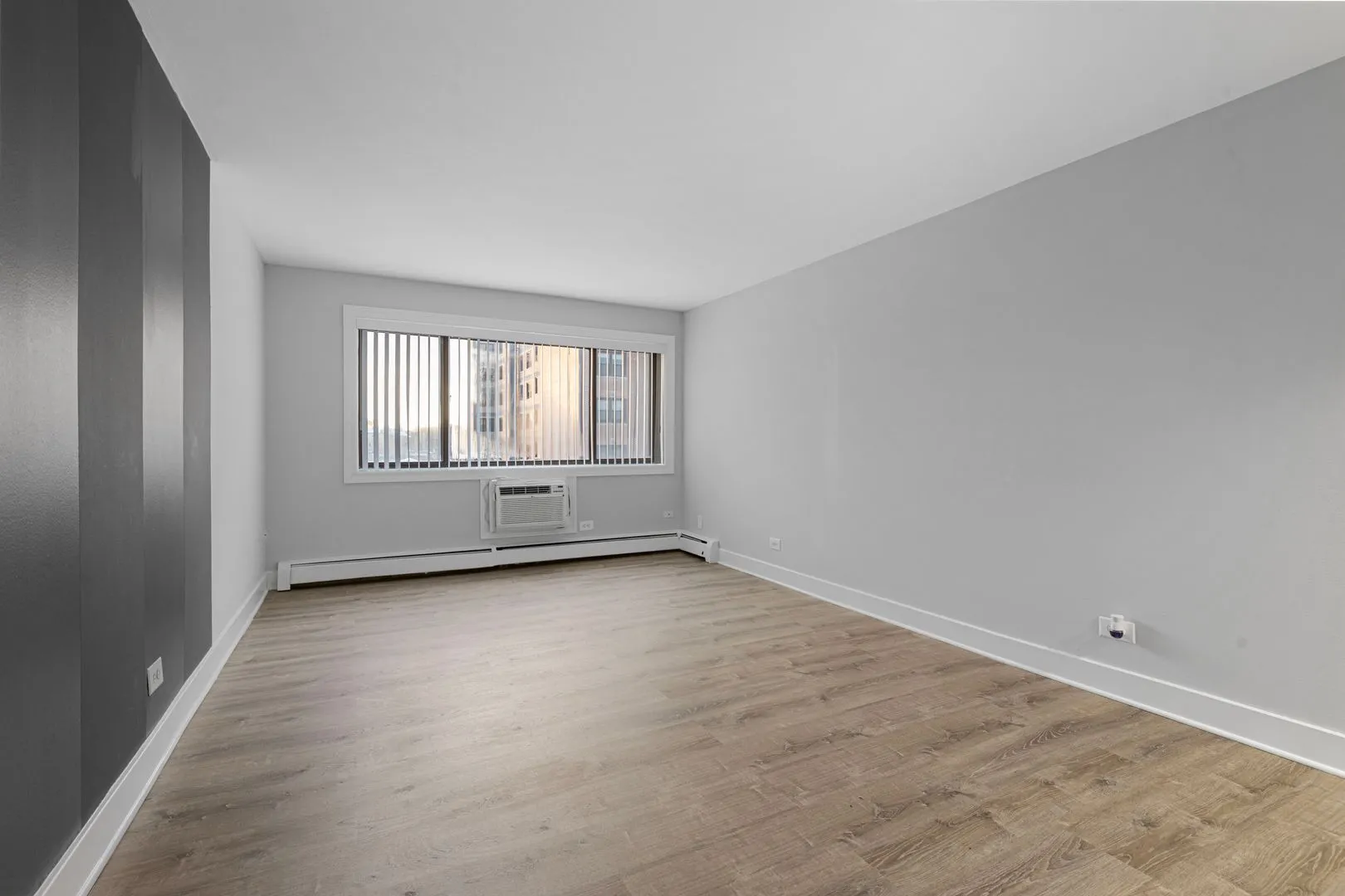 6021 N Winthrop Ave, , 60660, USA 60660-unit#402-Chicago-IL