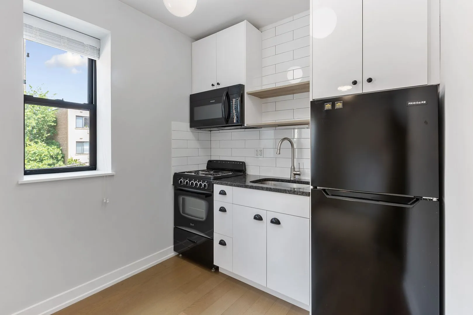 6019 N Winthrop Ave, ,  60660, USA 60660-unit#206-Chicago-IL