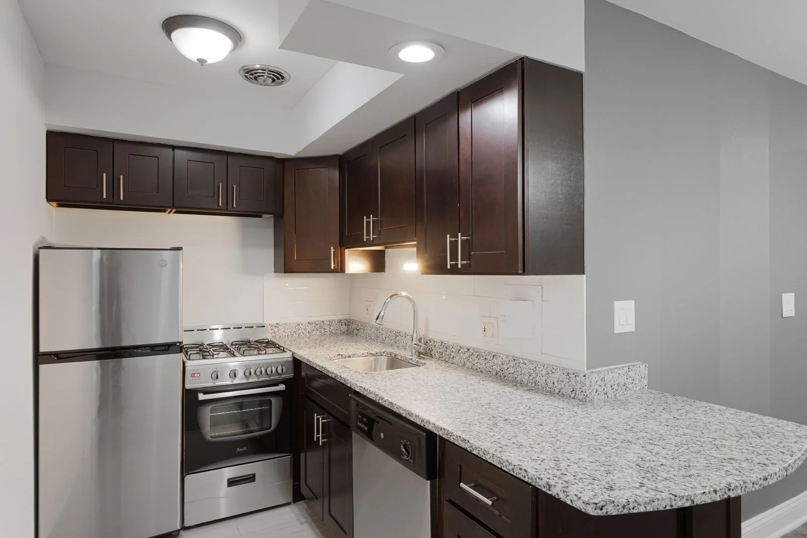6201 N Kenmore Ave, , 60660, USA 60660-unit#GE-Chicago-IL