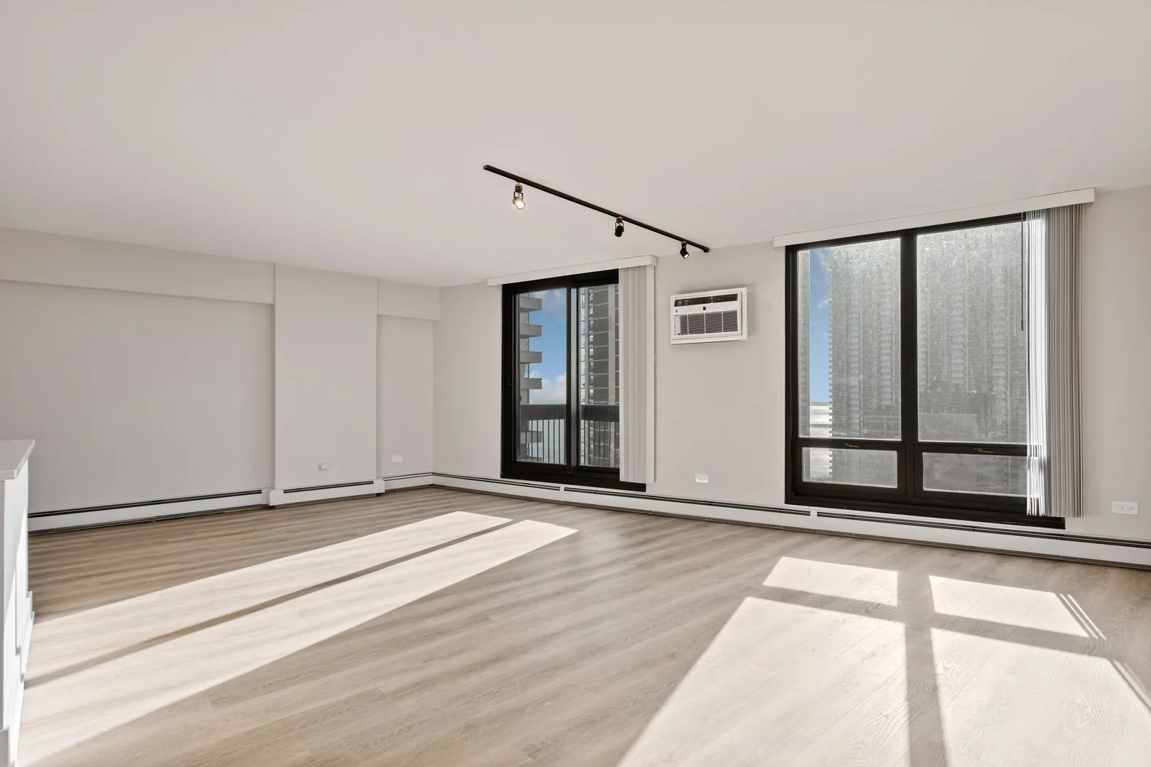 6166 N Sheridan Rd, , 60660, USA 60660-unit#8H-Chicago-IL
