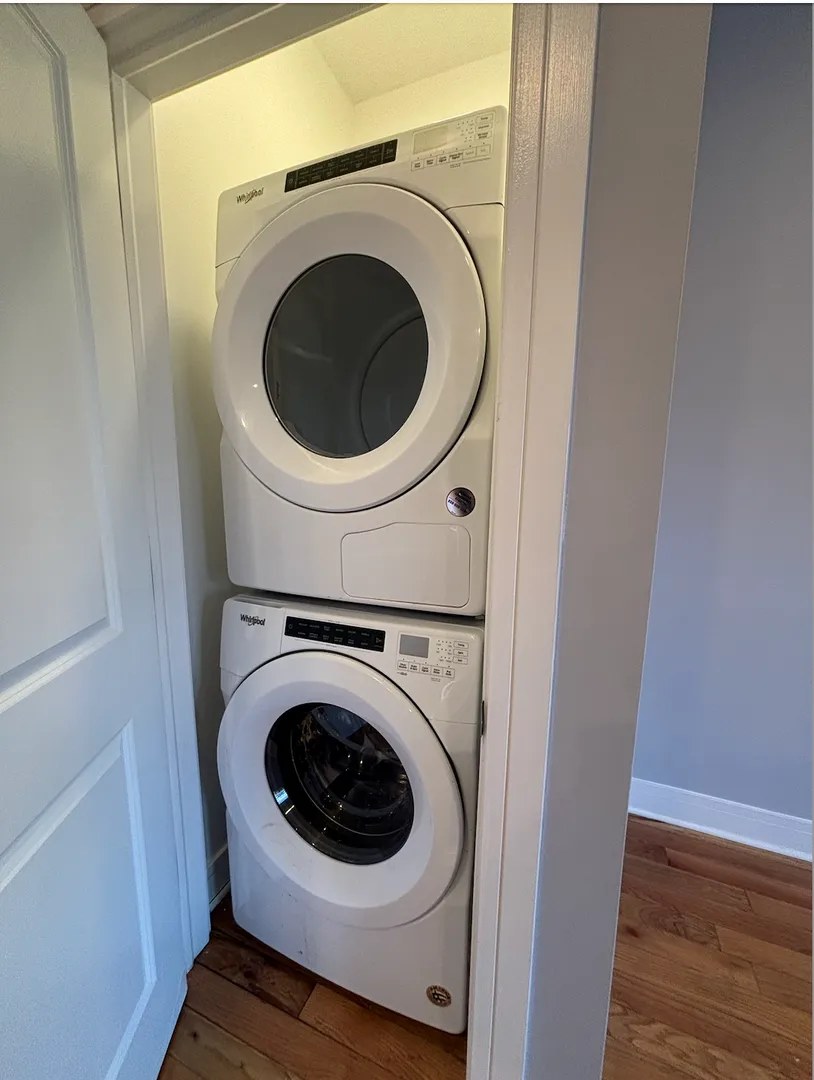 1163 W Lunt Ave, ,  60626, USA 60626-unit#3RD FLOOR-Chicago-IL