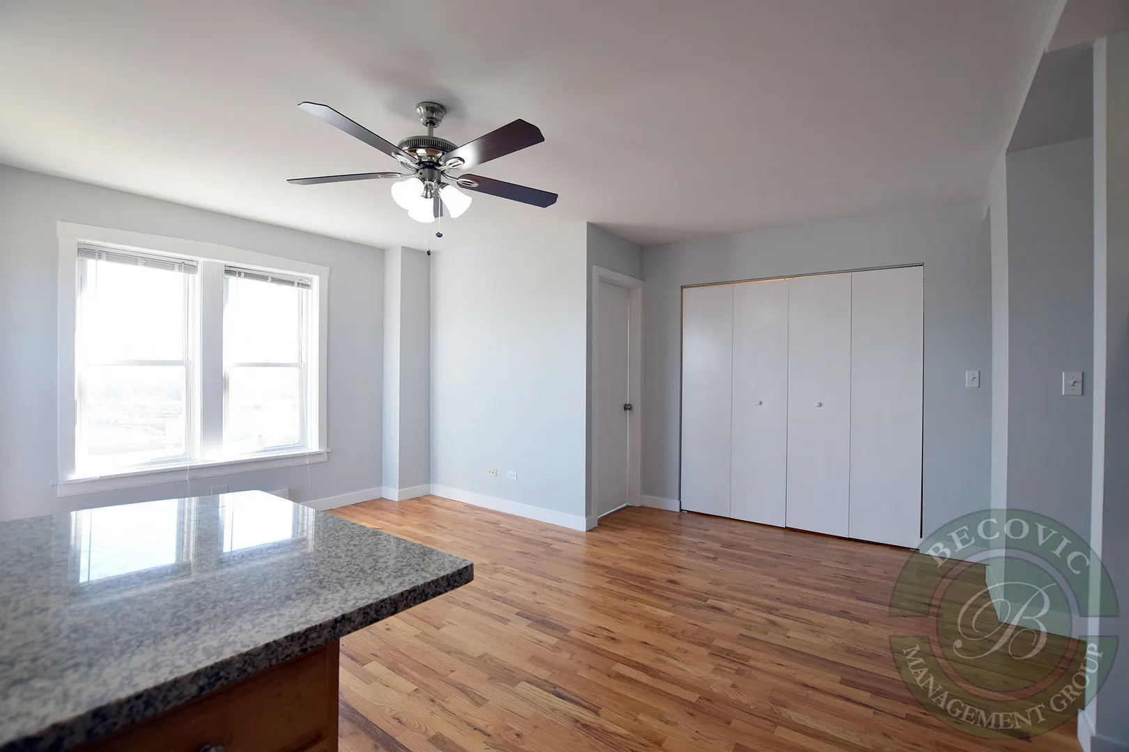 7450 N Greenview Ave, , 60626, USA 60626-unit#71-Chicago-IL