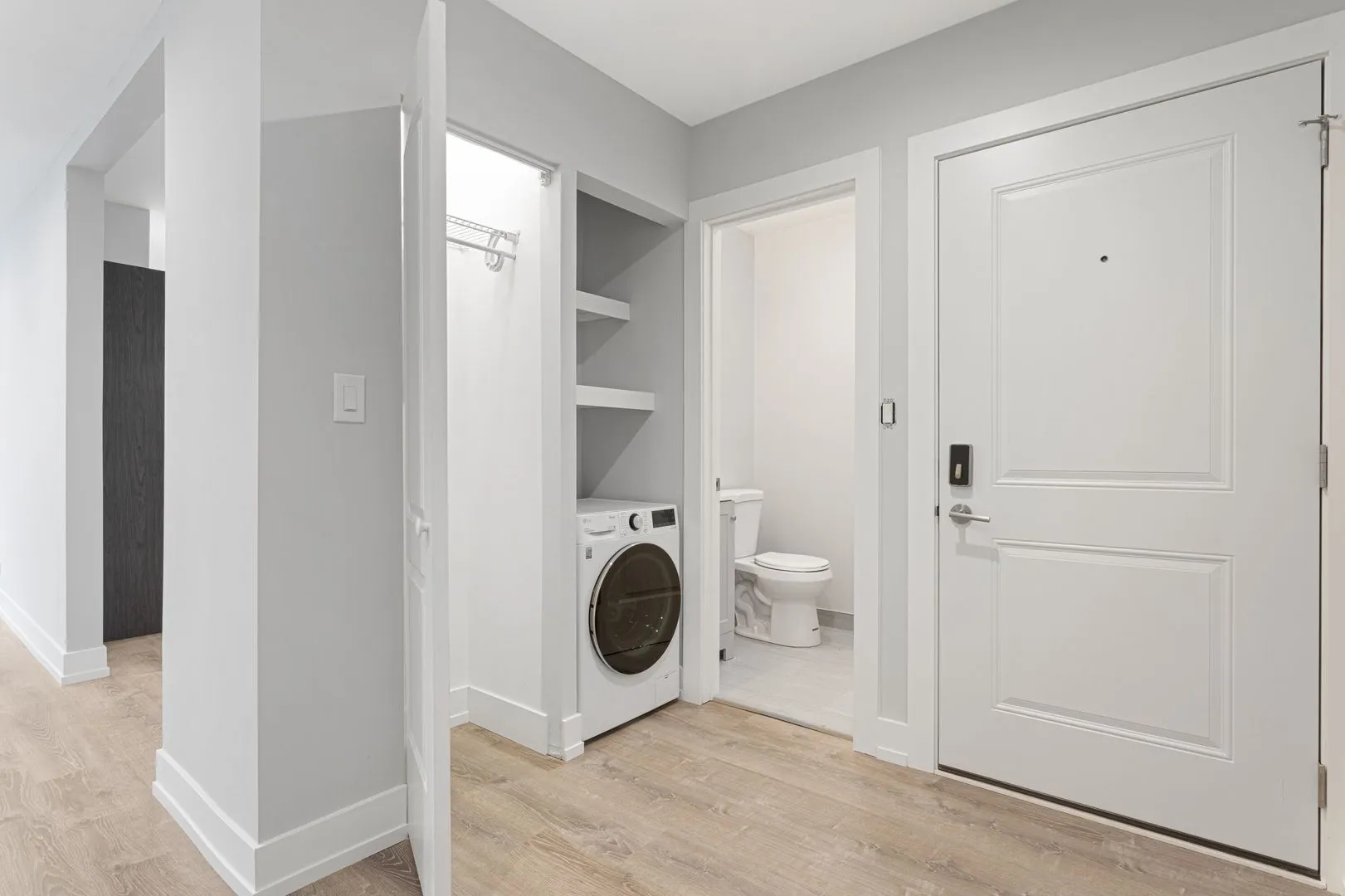 2333 W Lunt Ave, ,  60645, USA 60645-unit#401-Chicago-IL