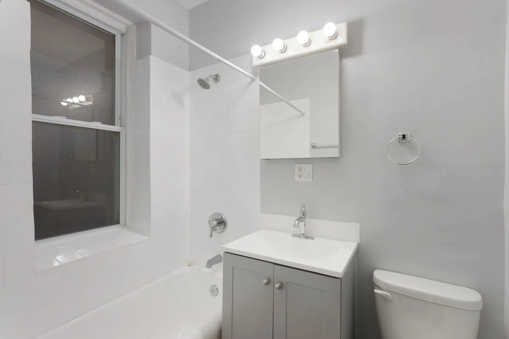 5860 N Kenmore Ave, ,  60660, USA 60660-unit#304-Chicago-IL