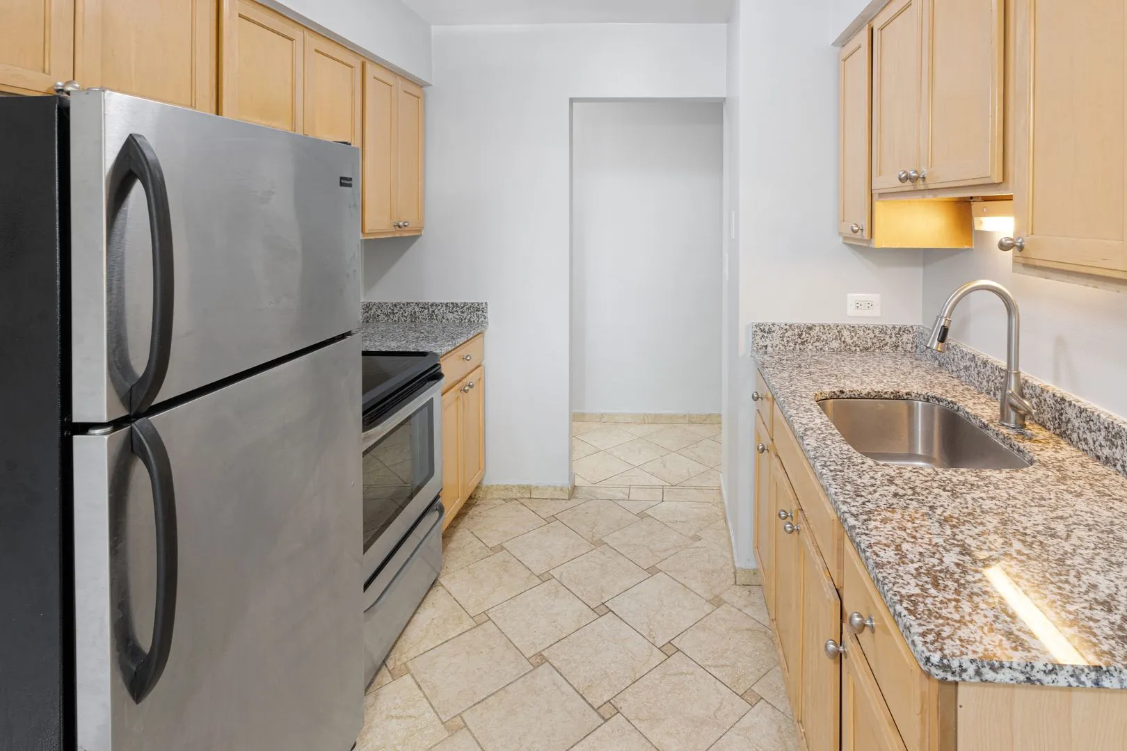 7545 N Winchester Ave, , 60626, USA 60626-unit#201-Chicago-IL