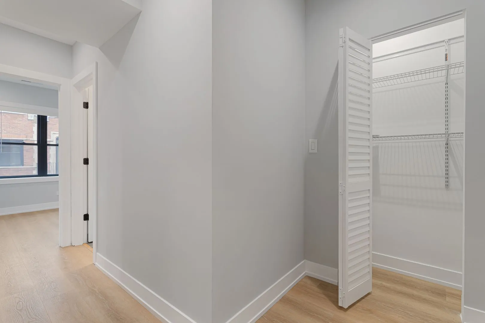 1556 W Juneway Terrace, , 60626, USA 60626-unit#1L-Chicago-IL