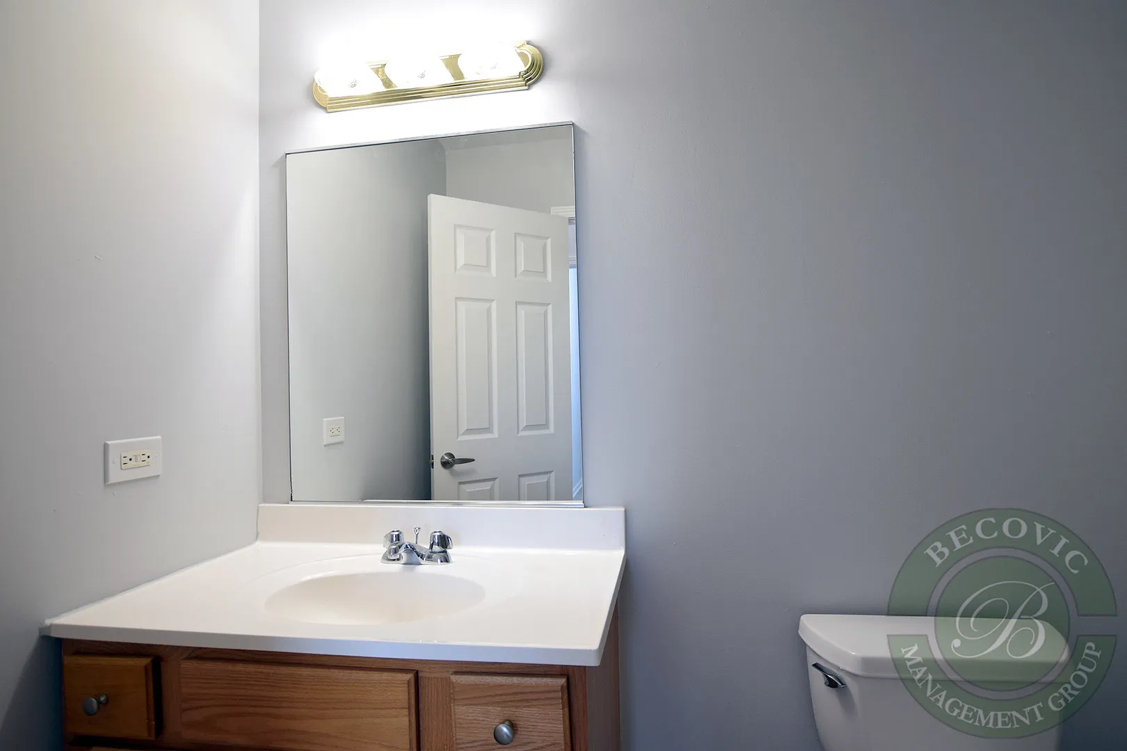 2451 W Howard St, ,  60645, USA 60645-unit#212-Chicago-IL