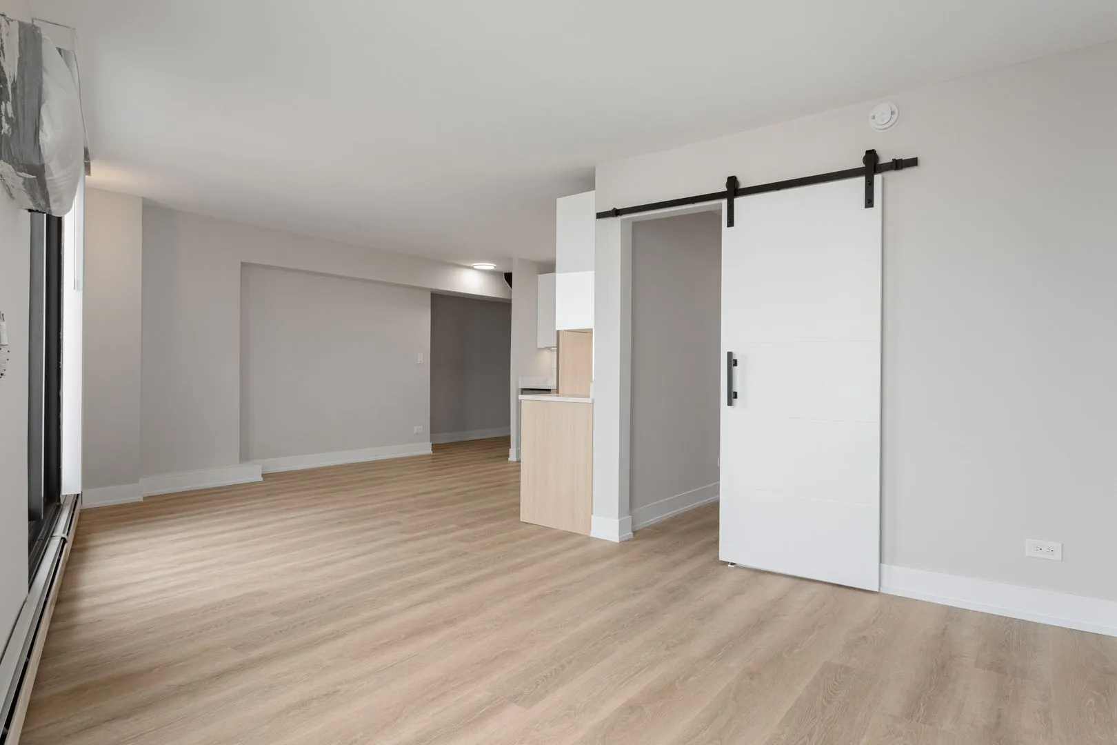6166 N Sheridan Rd, ,  60660, USA 60660-unit#8C-Chicago-IL