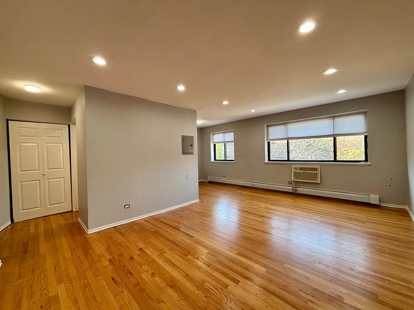 6954 N Sheridan Rd, , 60626, USA 60626-unit#302-Chicago-IL