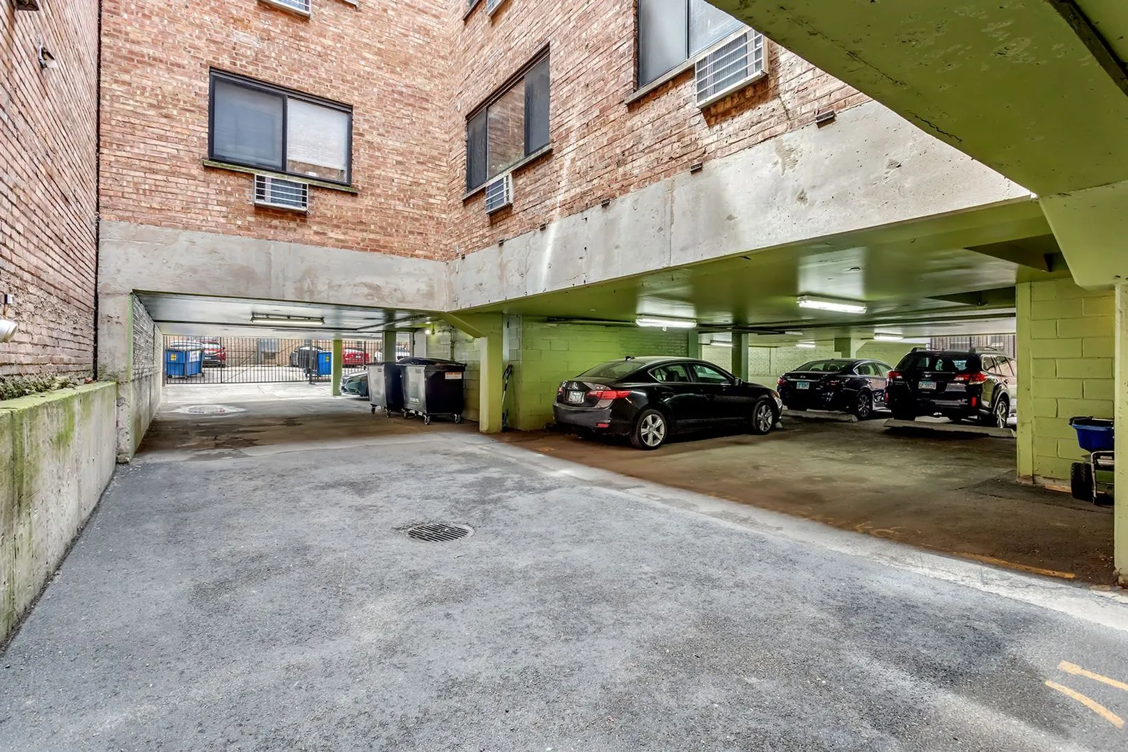 6134 N Kenmore Ave, , 60660, USA 60660-unit#304-Chicago-IL