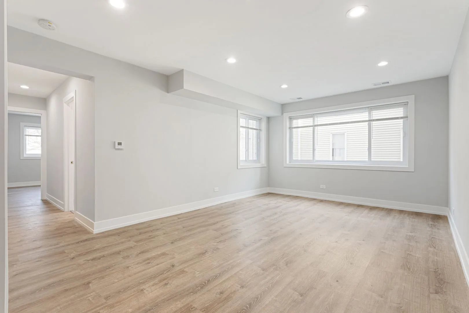2333 W Lunt Ave, ,  60645, USA 60645-unit#401-Chicago-IL