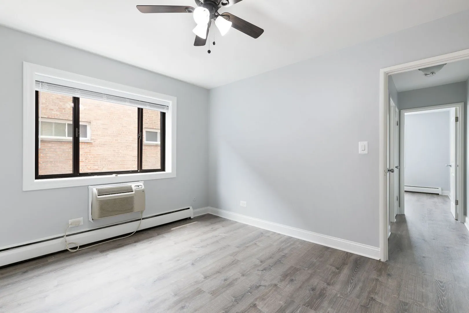 6826 N Ridge Blvd, , 60645, USA 60645-unit#204-Chicago-IL