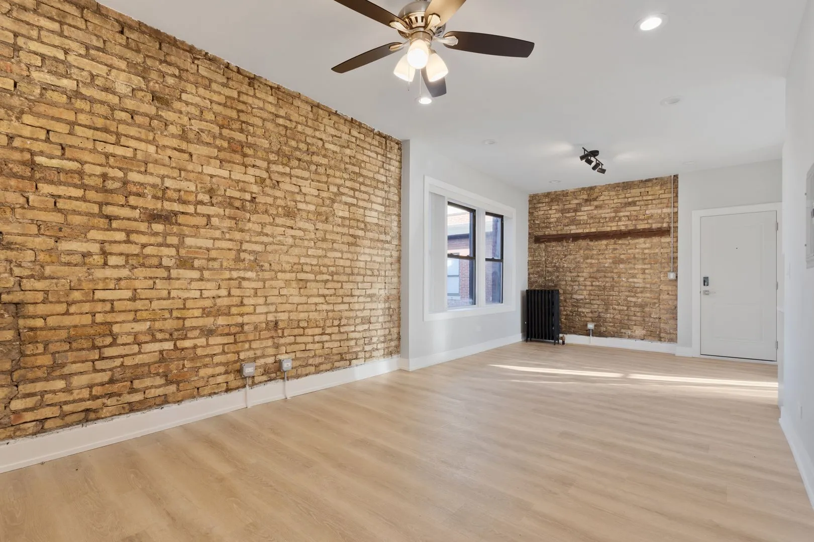 7421 N Clark St, ,  60626, USA 60626-unit#3-Chicago-IL