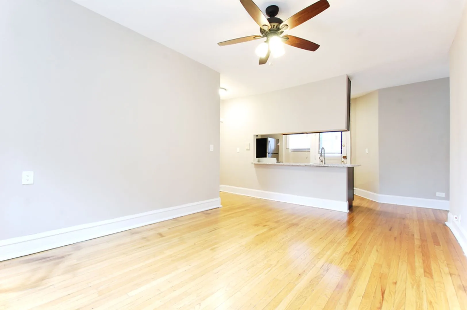 1331 W Touhy Ave, , 60626, USA 60626-unit#3S-Chicago-IL