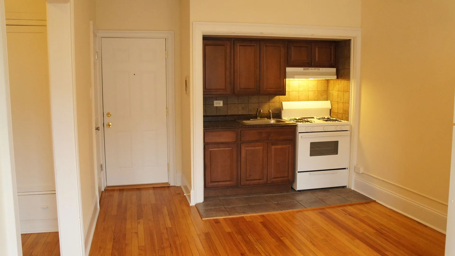 2737 N Spaulding Ave, ,  60647, USA 60647-unit#218-Chicago-IL